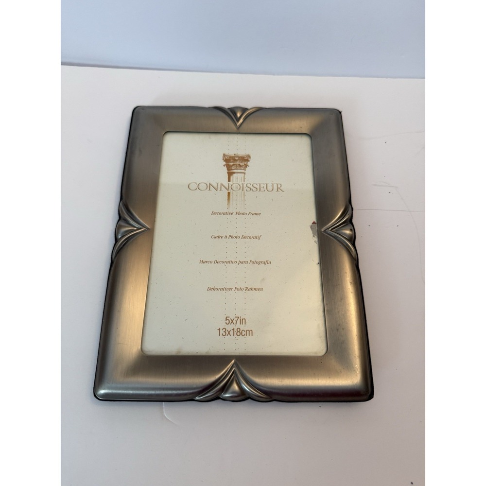 PHOTO FRAME Connoisseur Silver-Tone Metal Leaf-Design for 5x7" Picture B29